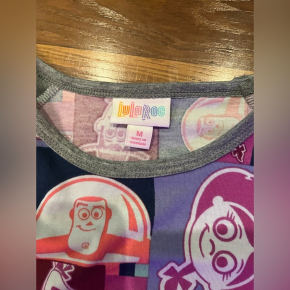 LuLaRoe M Disney Randy Raglan Tee medium Purple Buzz Jesse Woody Toy Story - Picture 2 of 3